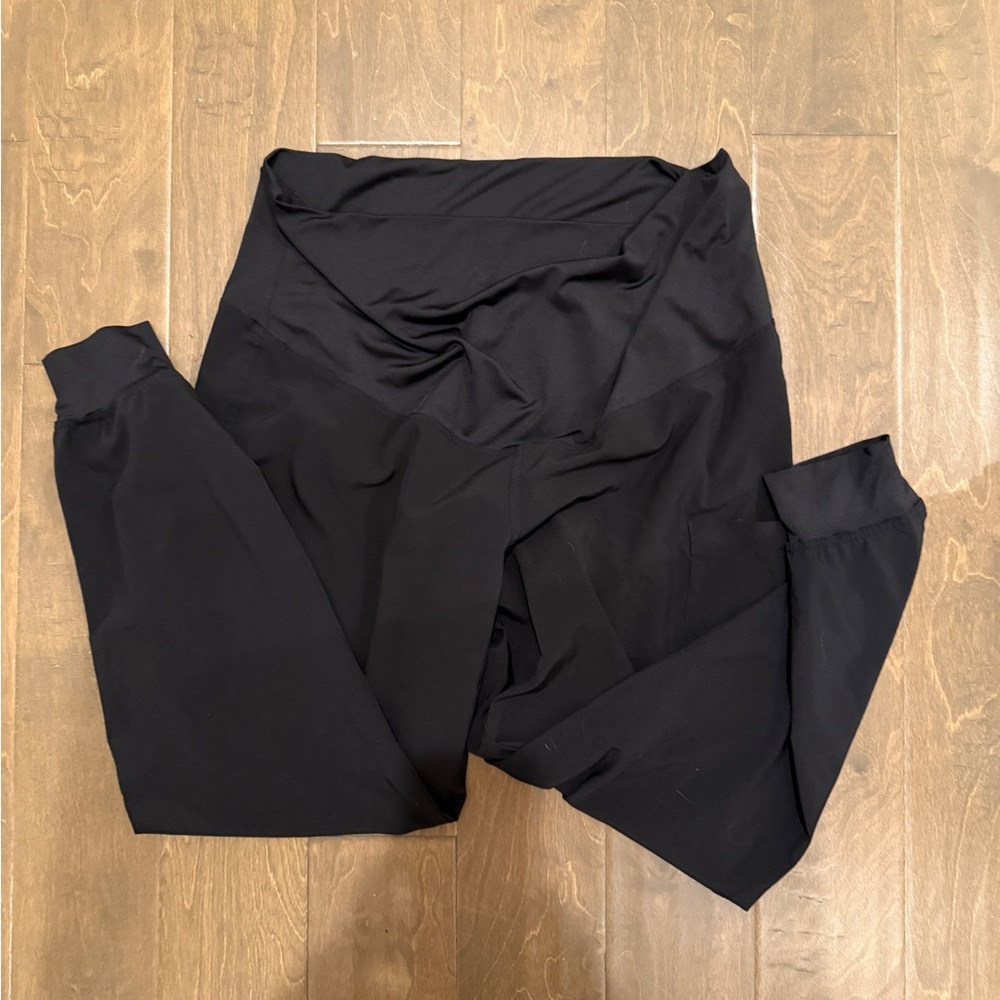 Medcouture black maternity scrub joggers